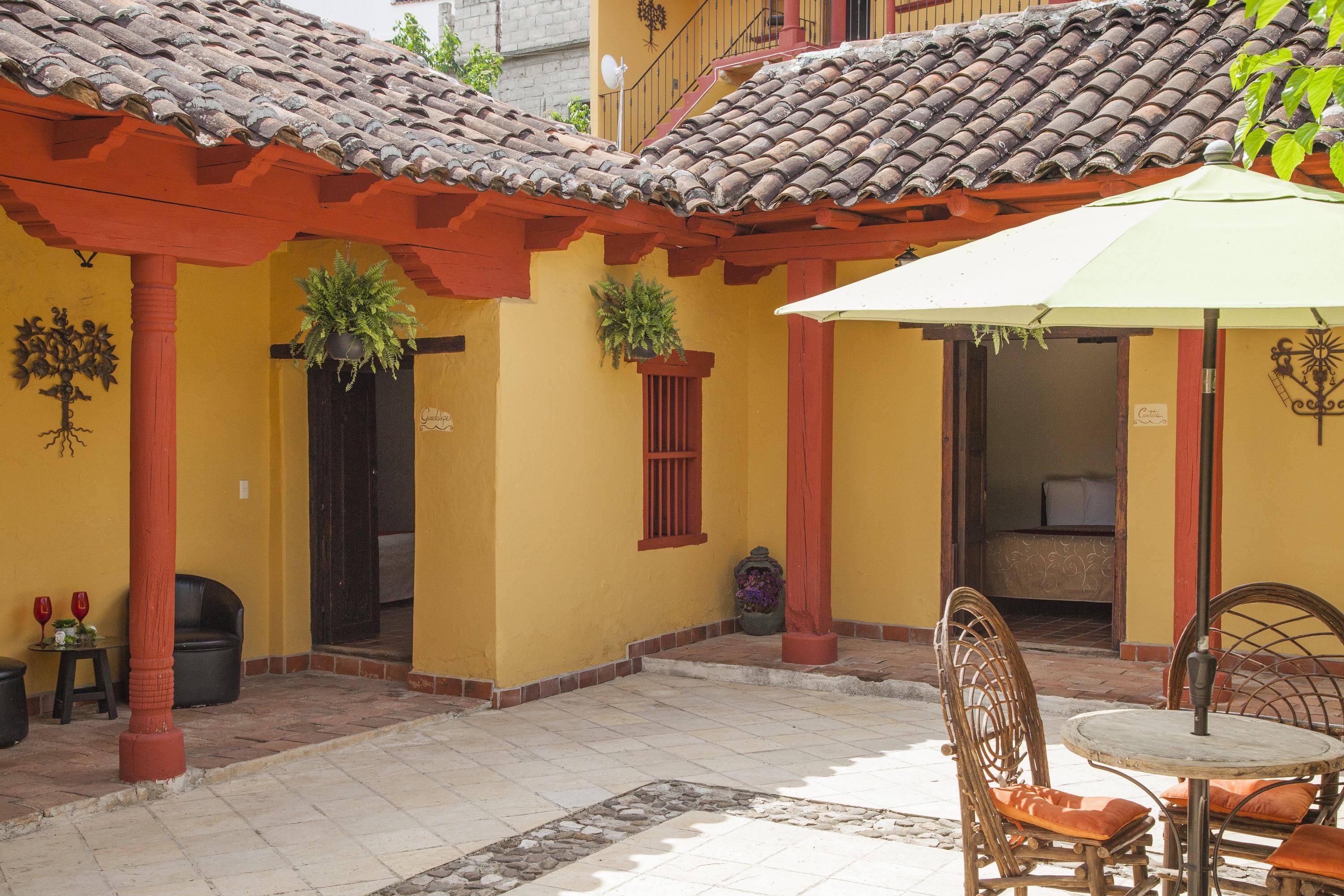 Hotel Adobe y Teja San Cristobal de las Casas Bagian luar foto